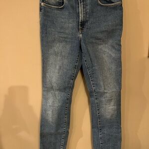 Good American always fits 6-12 jeans